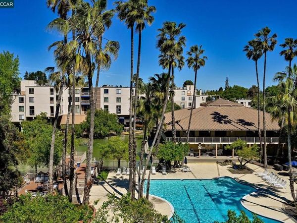 330 N Civic Dr, Unit 203, Walnut Creek, CA 94596