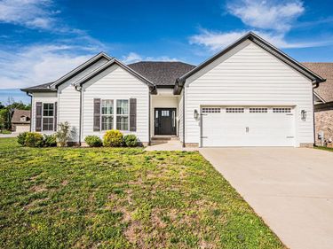 2768 Winstar Court, Bowling Green, KY 42104