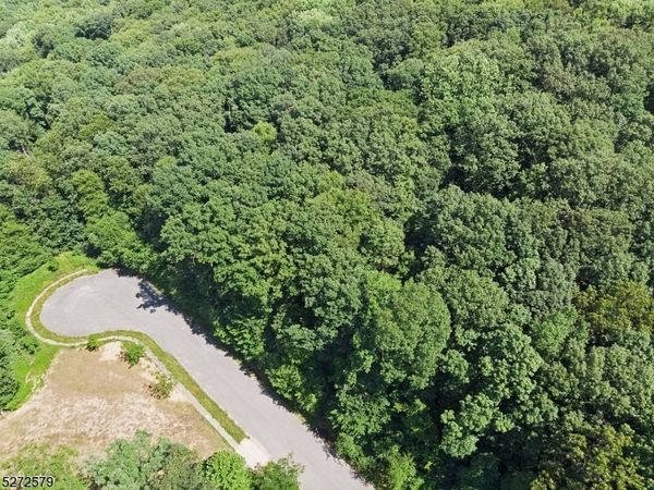 7 Settlers Ridge Ct, Washington, NJ 07853