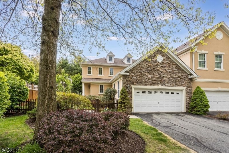 23 Wyckoff Way, Chester, NJ 07930 Main Photo