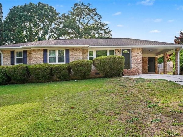 6485 Menlo Way , Rex, GA 30273