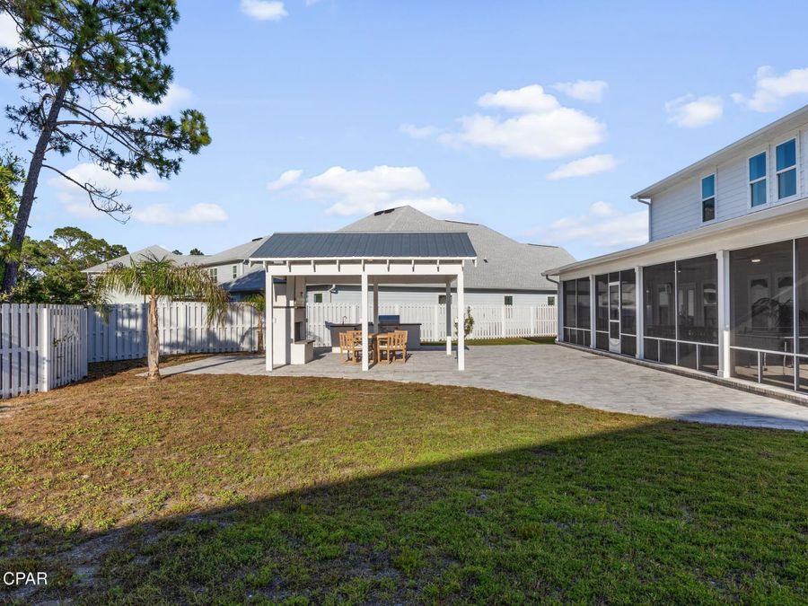 Property Image 100