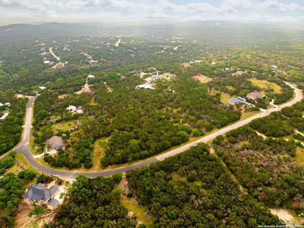 235 Hilltop Rdg, New Braunfels, TX 78132