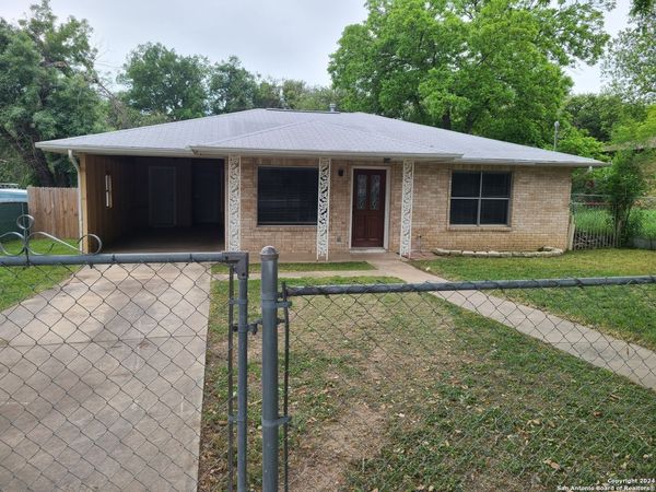 110 OAK KNOLL DR, San Antonio, TX 78228
