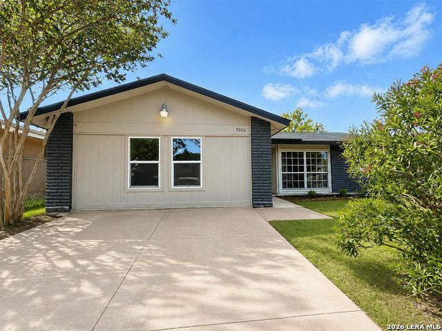 9006 Bowline, San Antonio, TX 78242 Main Photo