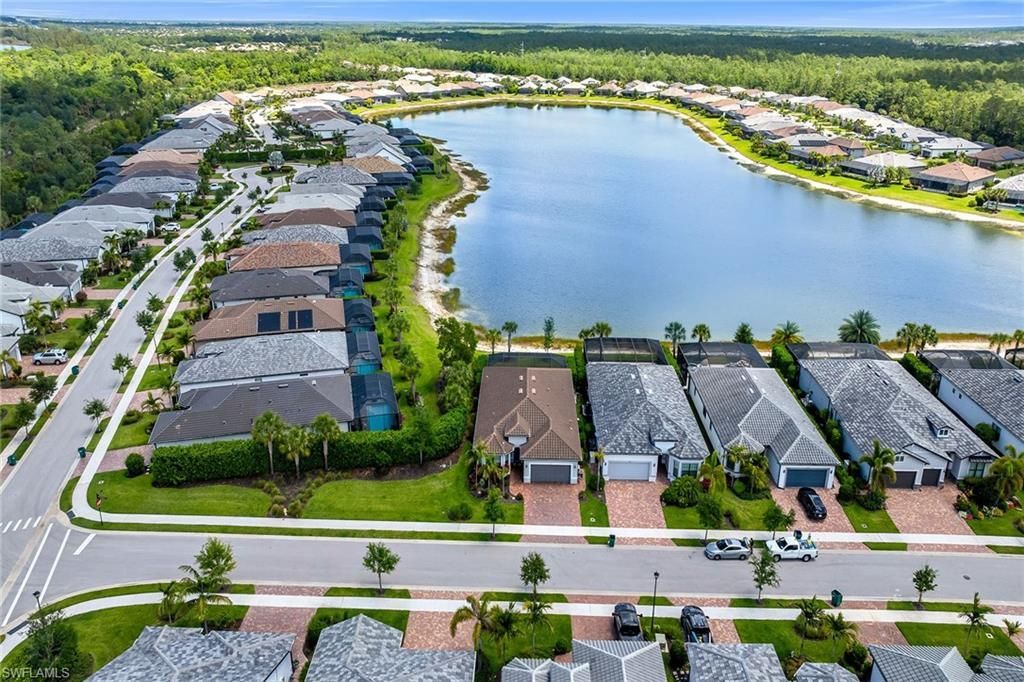 6787 Pennyroyal Dr, Naples, FL 34114 Photo
