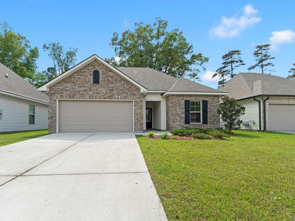 13876 Colt Dr, Denham Springs, LA 70726