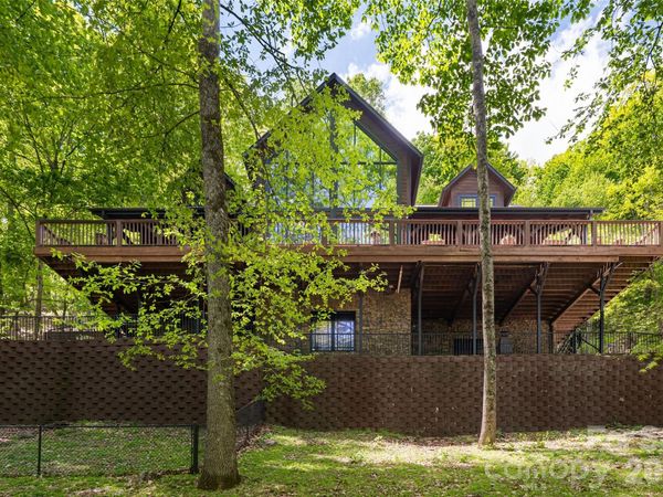 14 Walnut Drive, Mills River, NC 28759