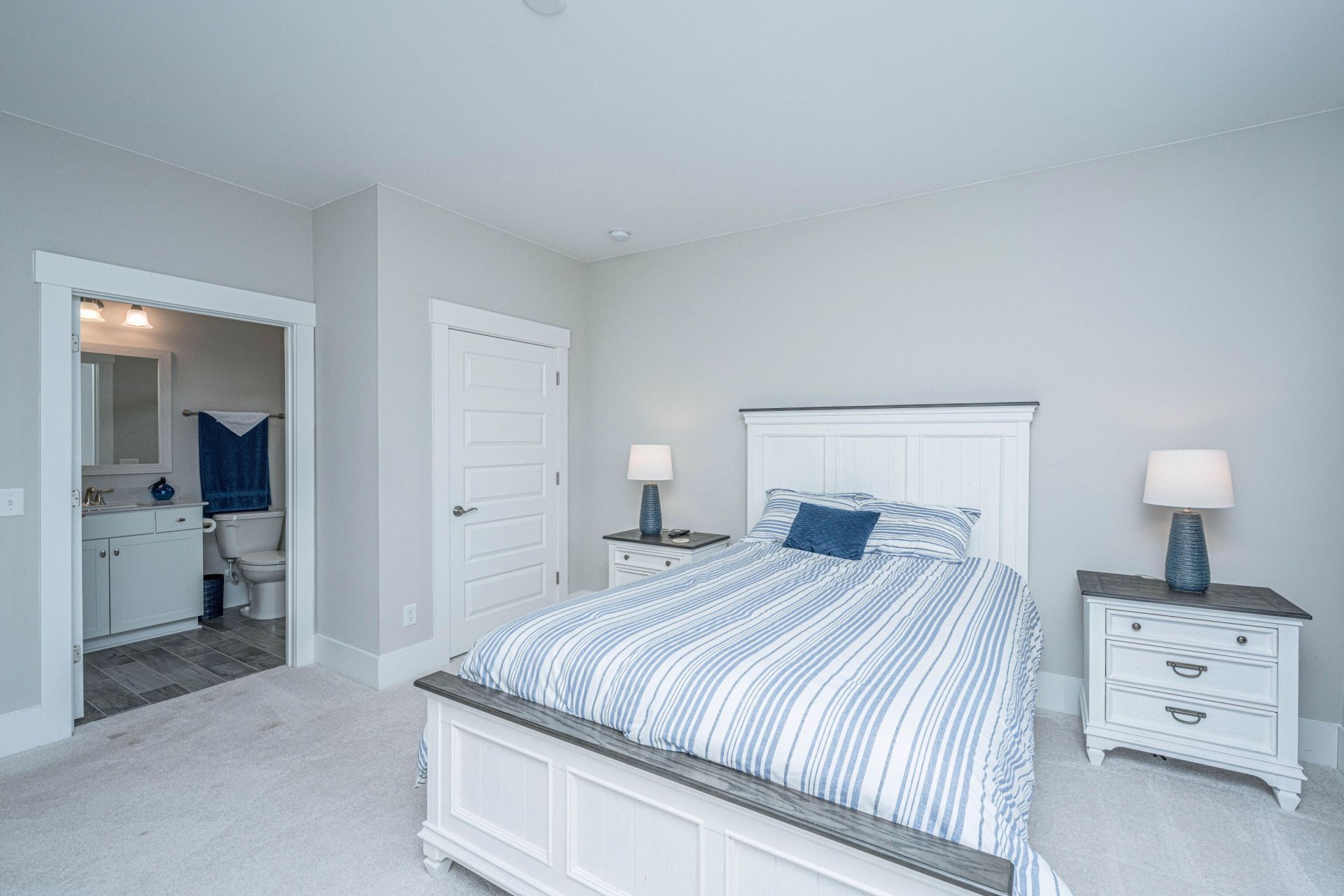 410 Elm Cove Way Photo 23