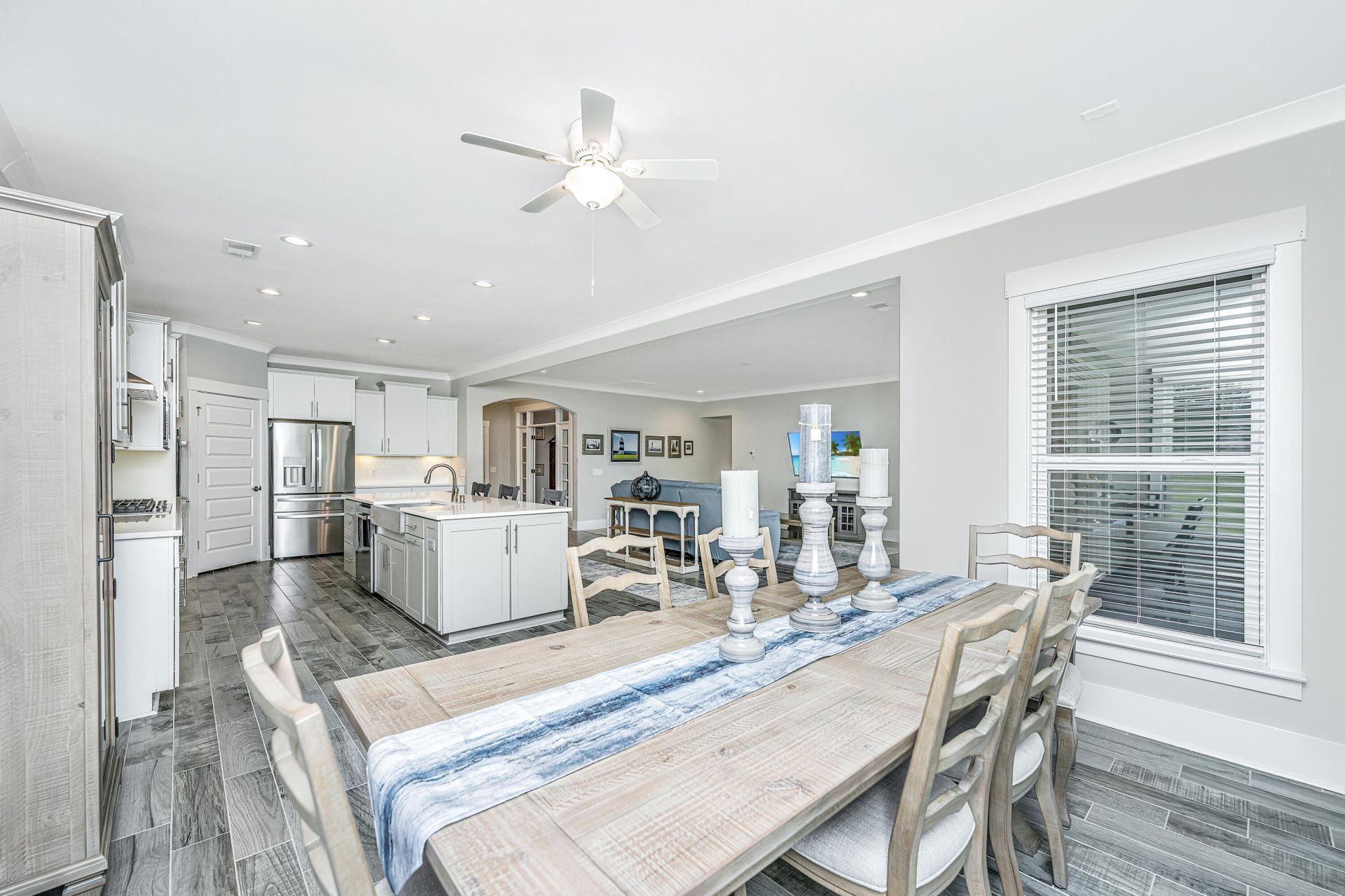 410 Elm Cove Way Photo 8