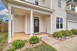 453 Blue Robin Lane photo 4