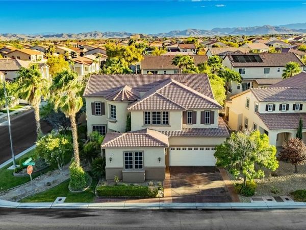 7427 Tomahawk Bend Avenue, Las Vegas, NV 89113