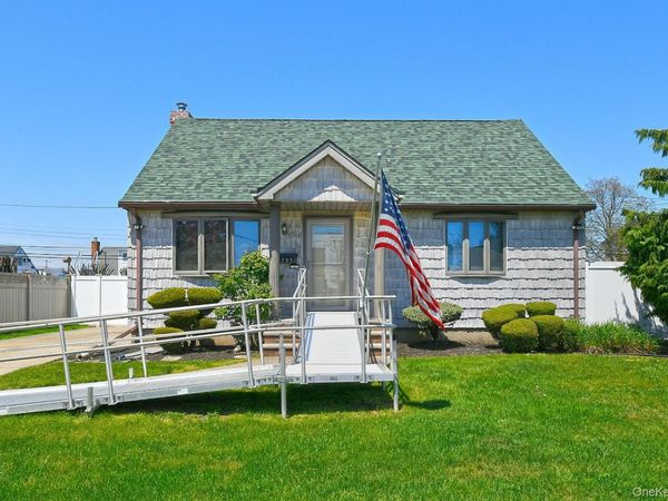 3551 Condor Road, Levittown, NY 11756