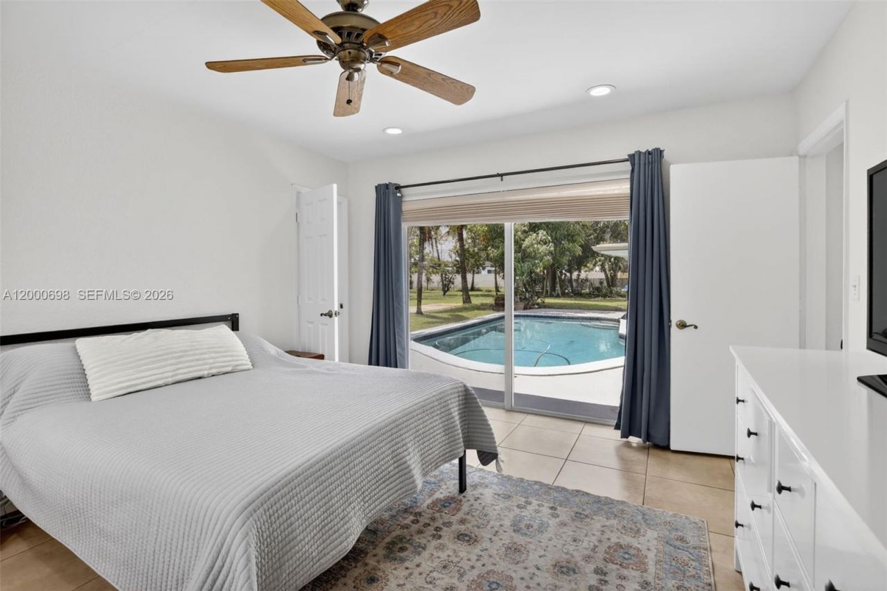 292 SW 52nd Ave, Plantation, FL 33317 Photo