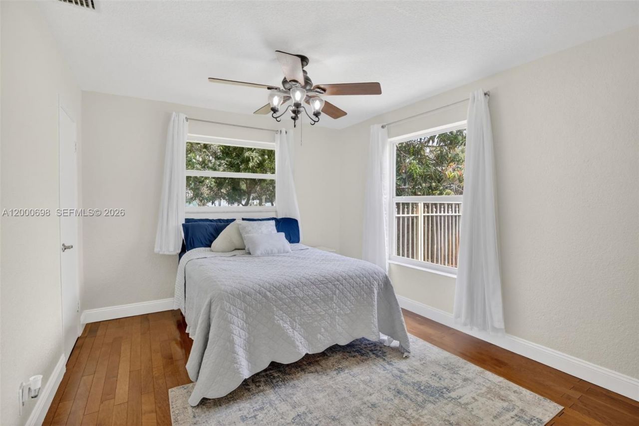 292 SW 52nd Ave, Plantation, FL 33317 Photo
