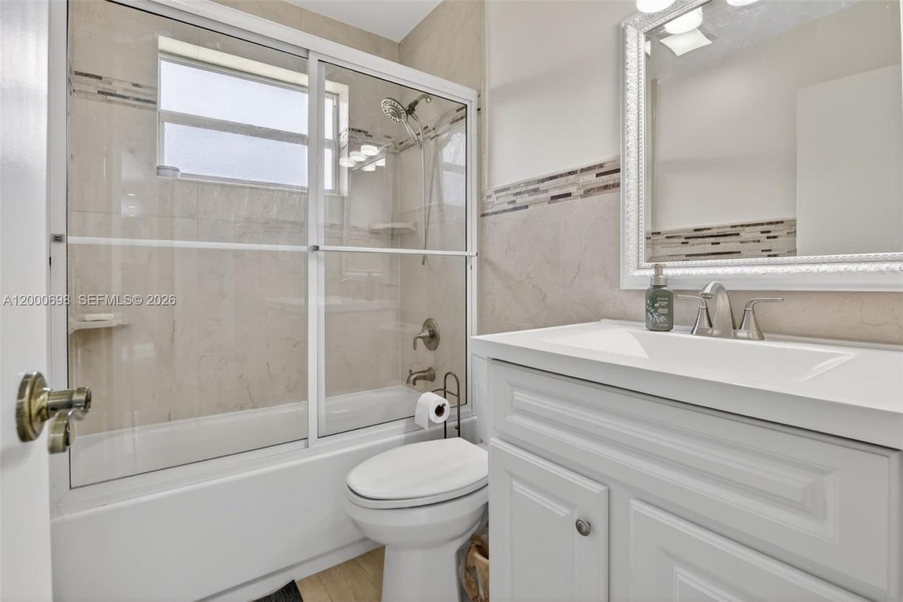 292 SW 52nd Ave, Plantation, FL 33317 Photo