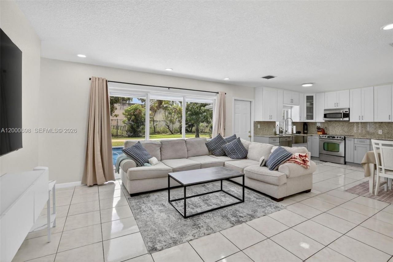 292 SW 52nd Ave, Plantation, FL 33317 Photo
