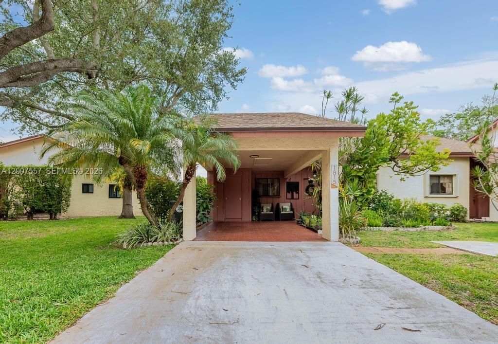 1815 Tamarind Ln, Coconut Creek, FL 33063 Photo