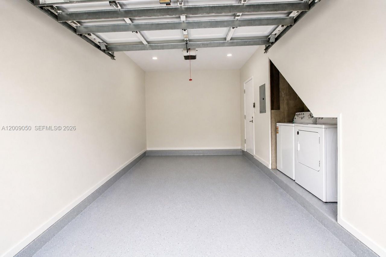 1441 NW 126th Way, Sunrise, FL 33323 Photo