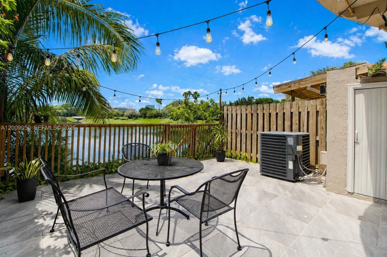 1441 NW 126th Way, Sunrise, FL 33323 Photo
