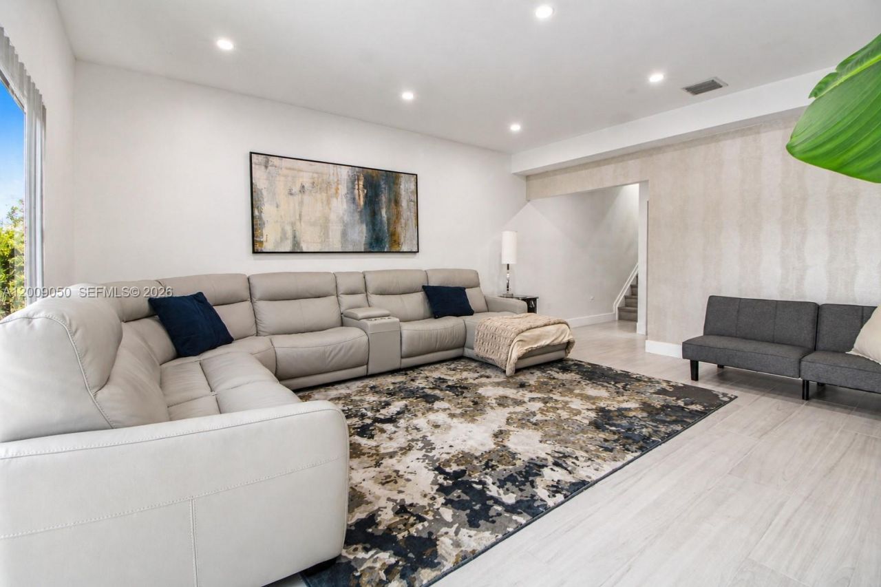 1441 NW 126th Way, Sunrise, FL 33323 Photo