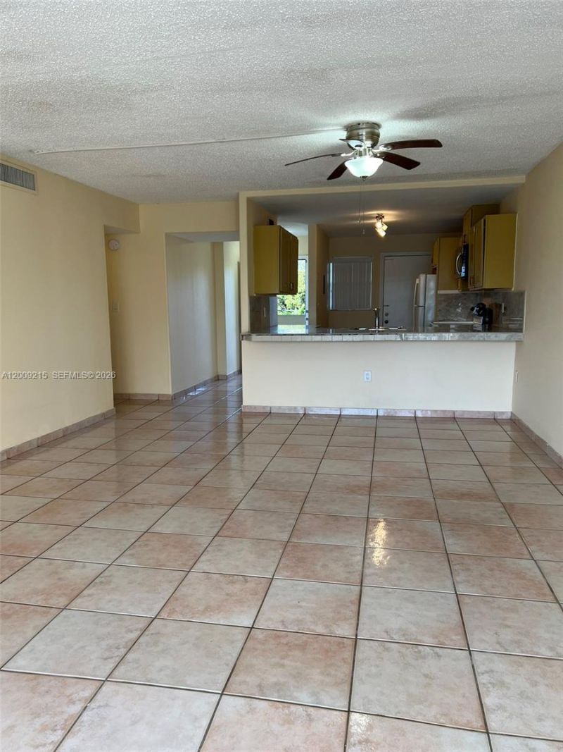 1770 NE 191st St , Unit 303-1, Miami, FL 33179 Photo