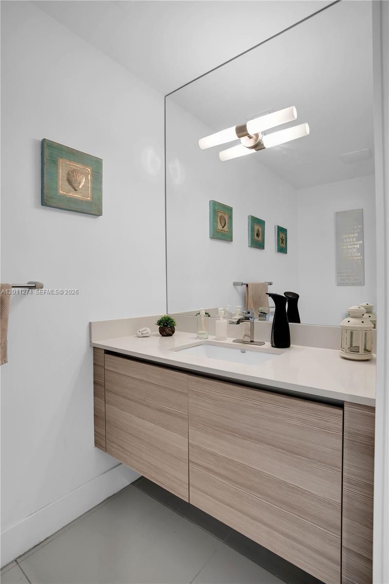 87 N Shore Dr , Miami Beach, FL 33141 Photo