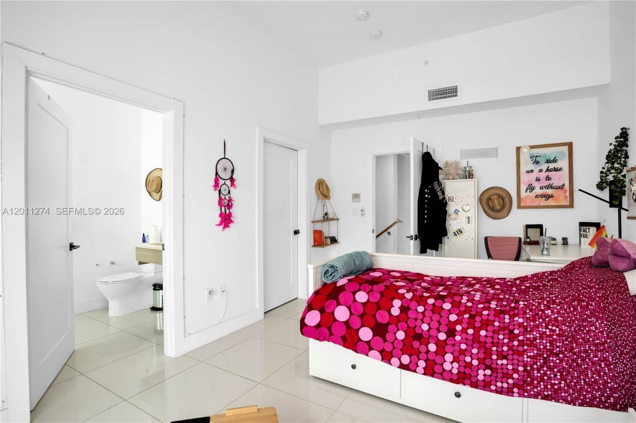 87 N Shore Dr , Miami Beach, FL 33141 Photo