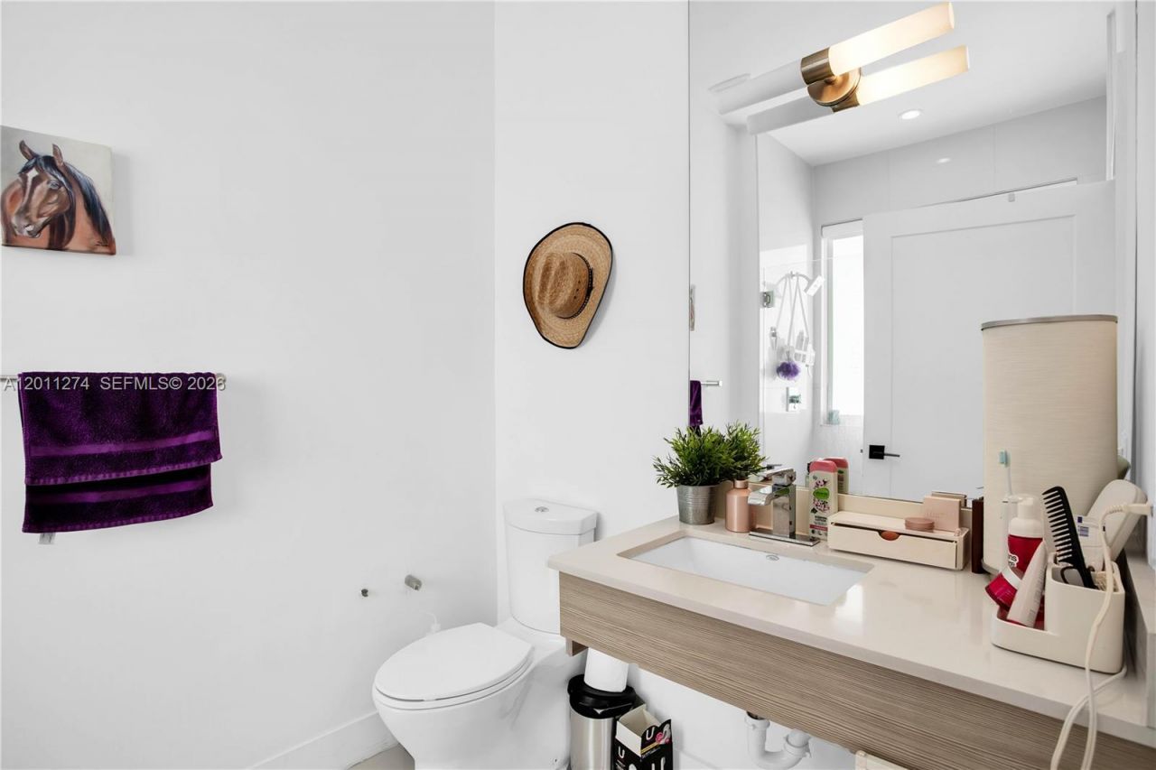 87 N Shore Dr , Miami Beach, FL 33141 Photo