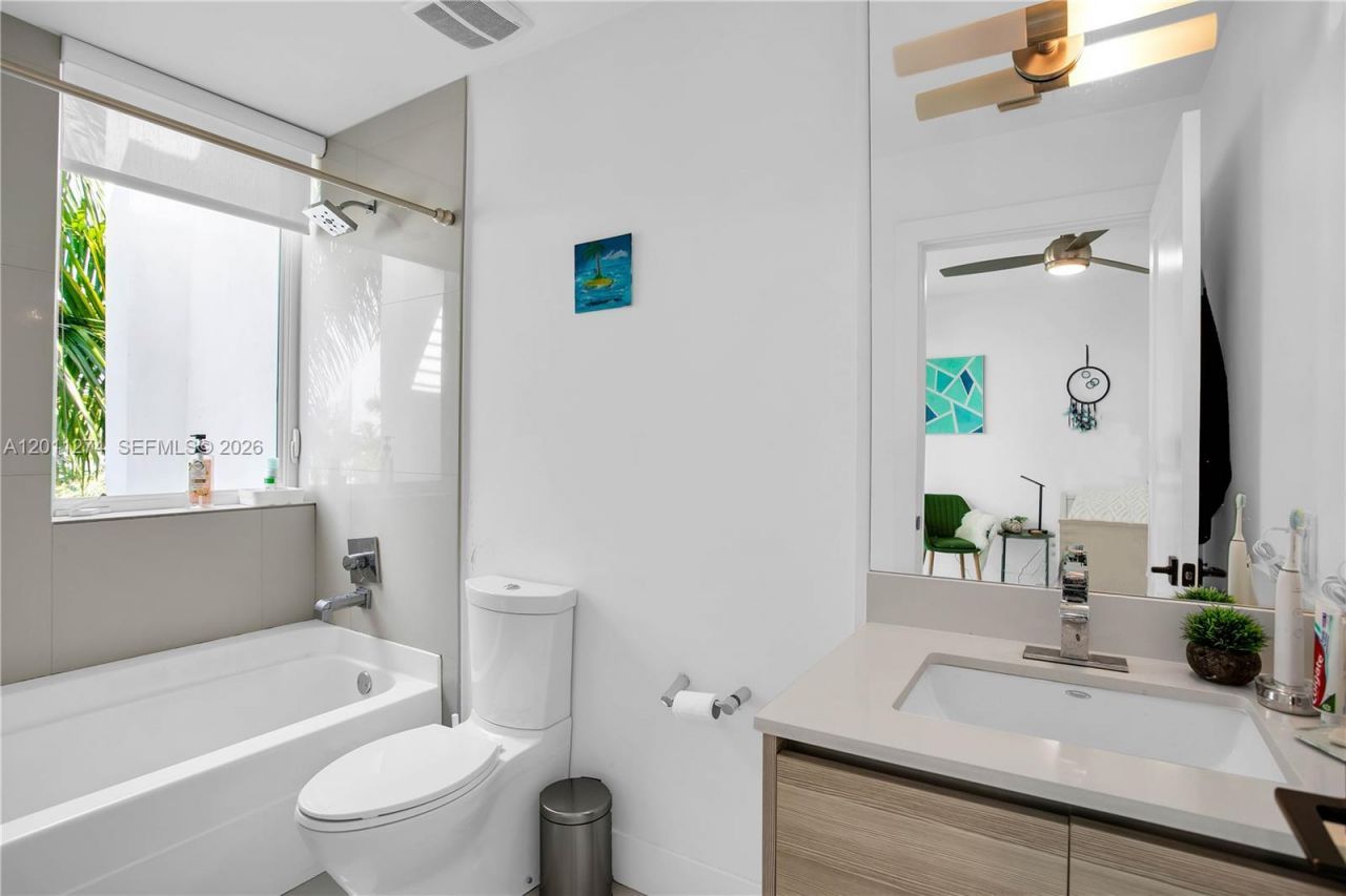 87 N Shore Dr , Miami Beach, FL 33141 Photo