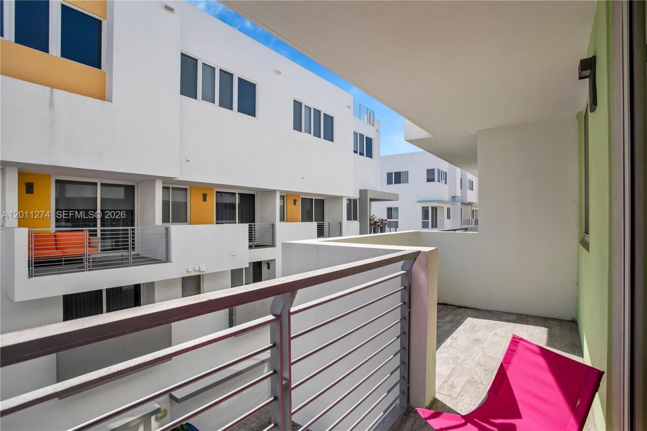 87 N Shore Dr , Miami Beach, FL 33141 Photo