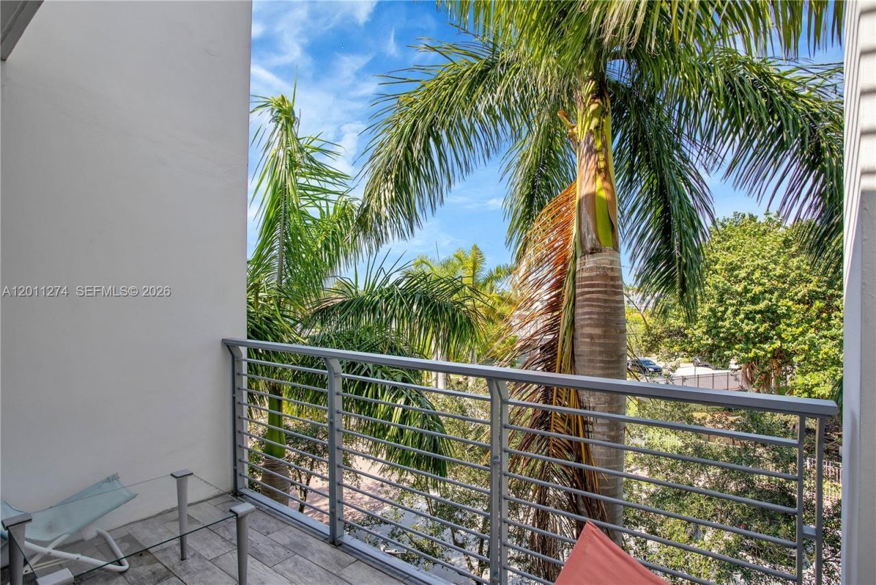 87 N Shore Dr , Miami Beach, FL 33141 Photo
