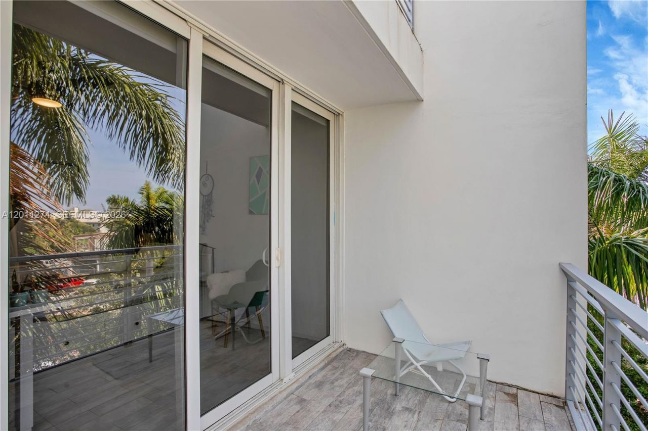 87 N Shore Dr , Miami Beach, FL 33141 Photo