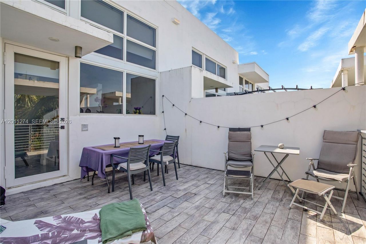 87 N Shore Dr , Miami Beach, FL 33141 Photo