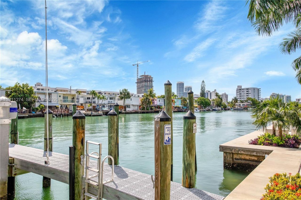 87 N Shore Dr , Miami Beach, FL 33141 Photo