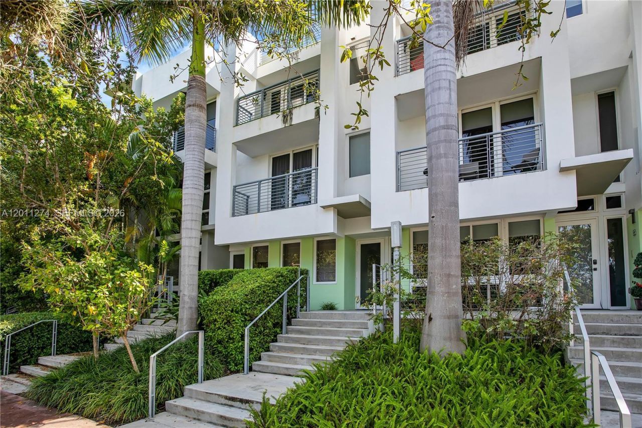 87 N Shore Dr , Miami Beach, FL 33141 Photo