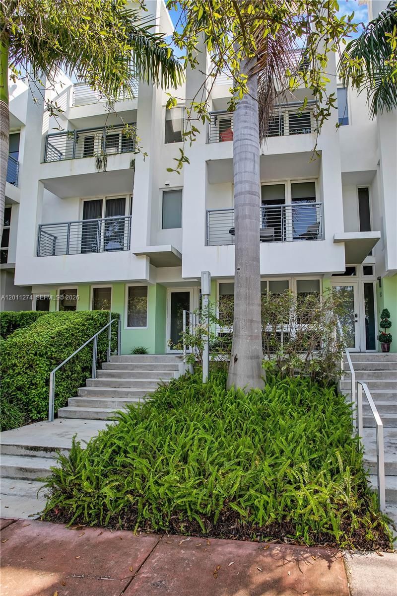 87 N Shore Dr , Miami Beach, FL 33141 Photo