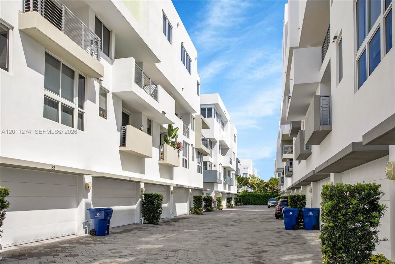 87 N Shore Dr , Miami Beach, FL 33141 Photo