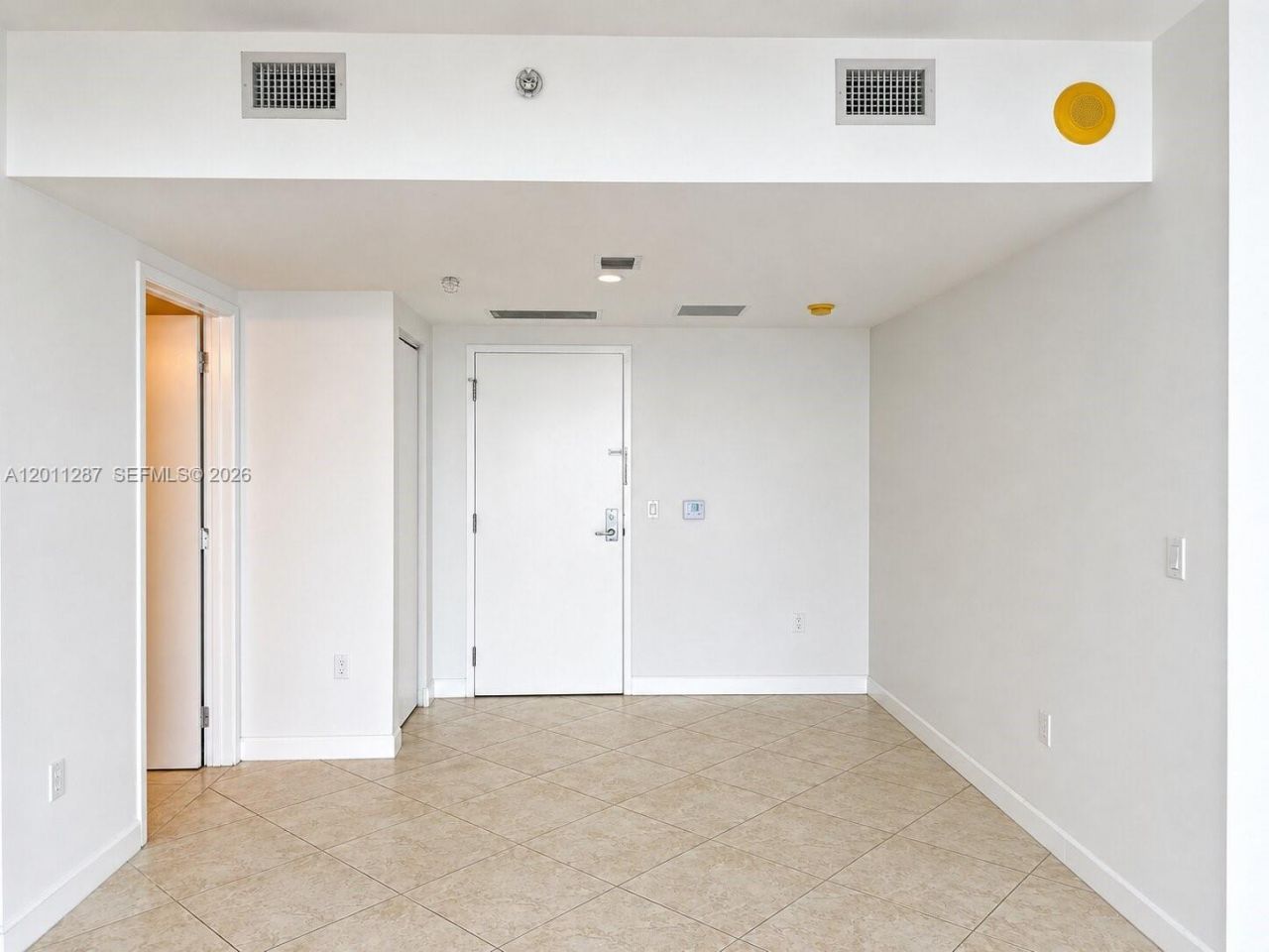 185 SW 7th St , Unit 3800, Miami, FL 33130 Photo