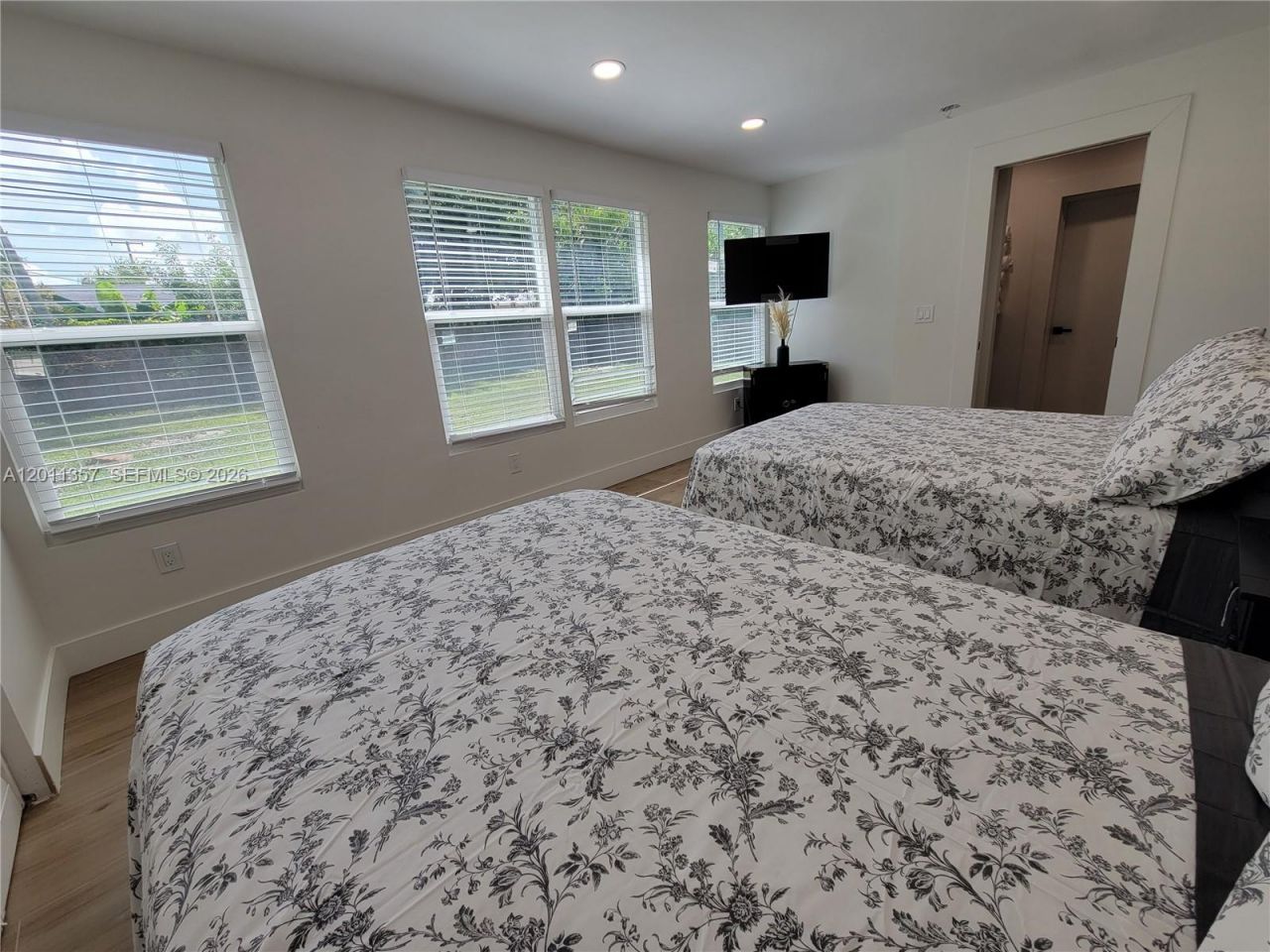 735 Tradewind Dr, North Palm Beach, FL 33408 Photo