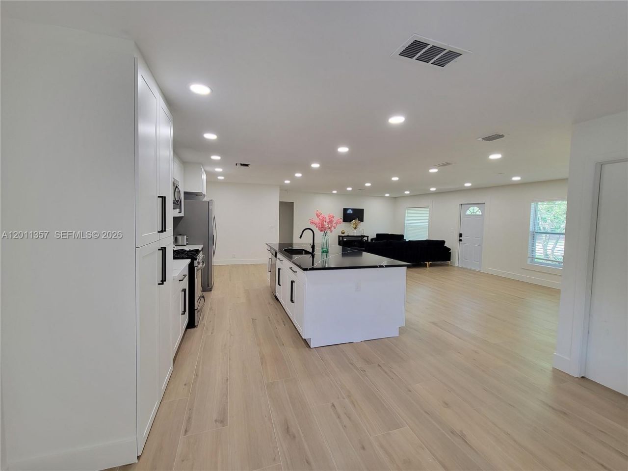 735 Tradewind Dr, North Palm Beach, FL 33408 Photo