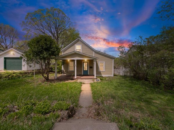 209 8th Street E, Hastings, MN 55033