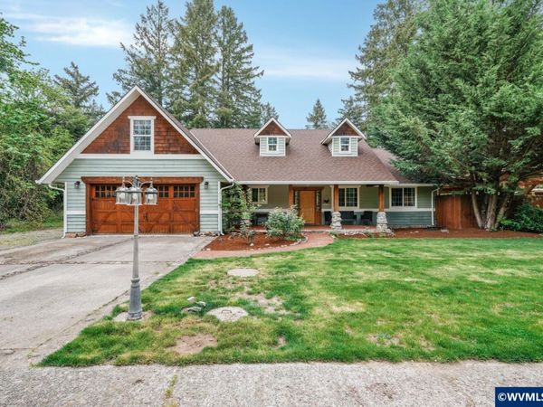 824 W Central Av, Gates, OR 97346