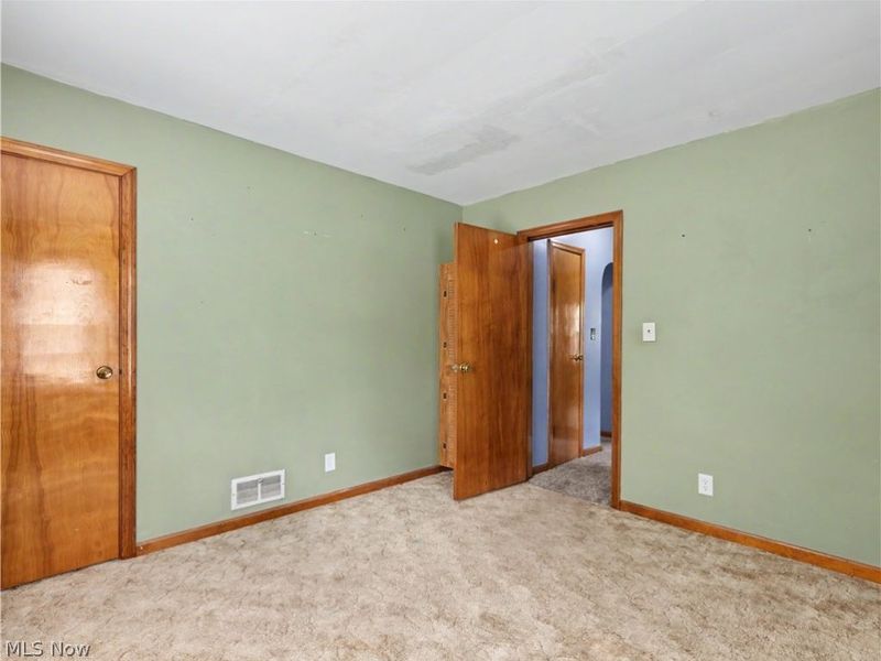 717 Columbia Avenue , Akron, OH 44310 Photo 17