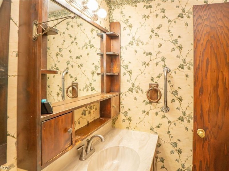 2909 Sanitarium Road, Akron, OH 44312 Photo 12