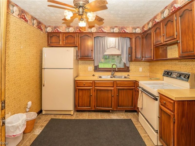 2909 Sanitarium Road, Akron, OH 44312 Photo 7