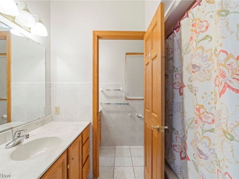 6065 Saint Elia Court, Canfield, OH 44406 Photo 11