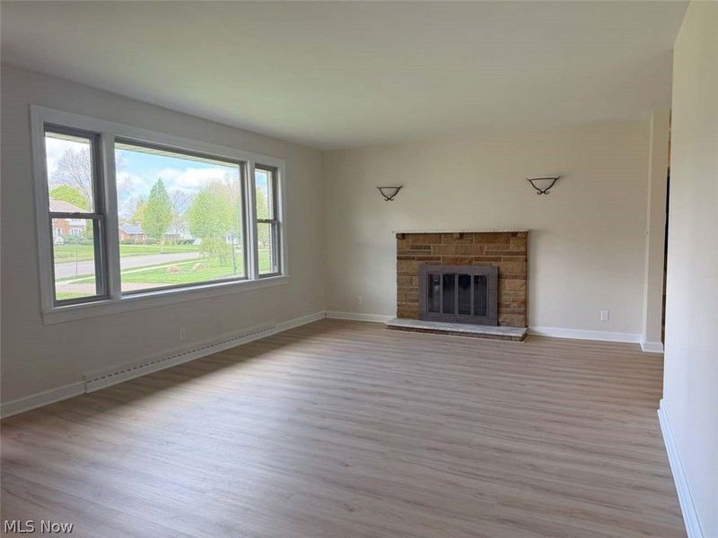 1290 Parkway Boulevard, Alliance, OH 44601 Photo 9
