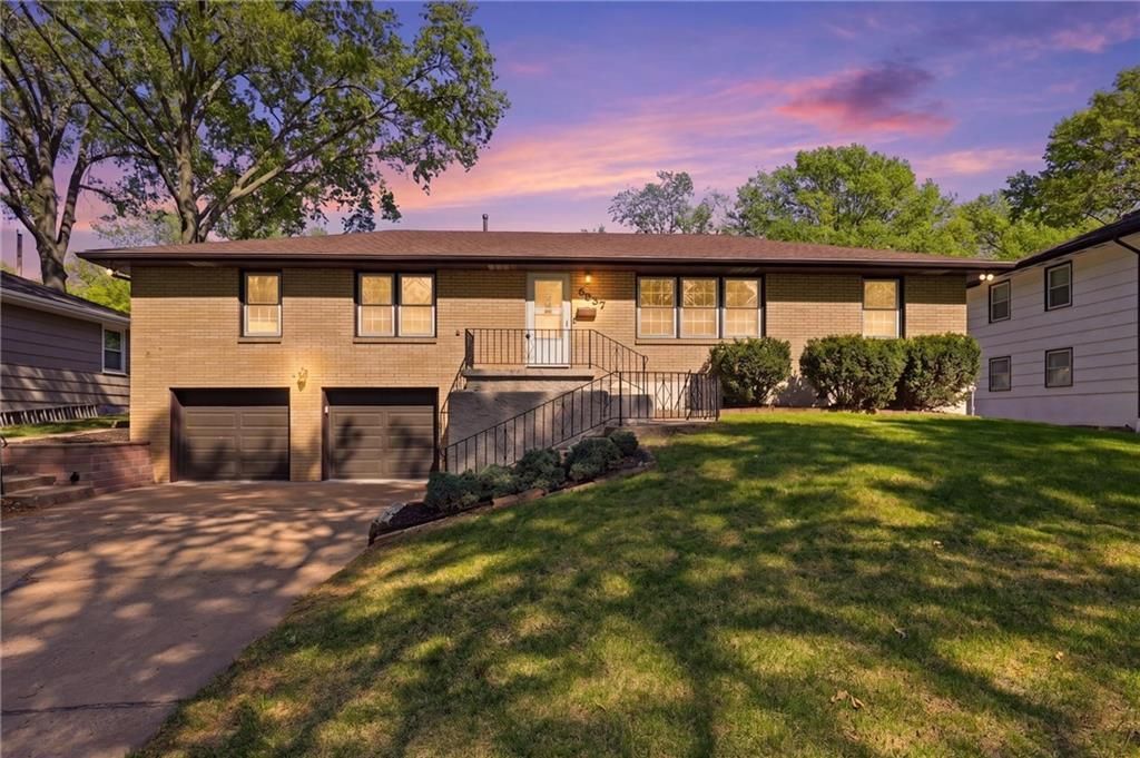 5037 N Michigan Avenue, Kansas City, MO 64118 Main Photo