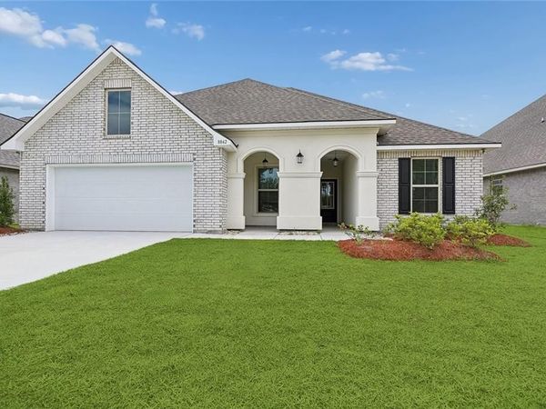 8862 LYNDANNE Drive , Denham Springs, LA 70726